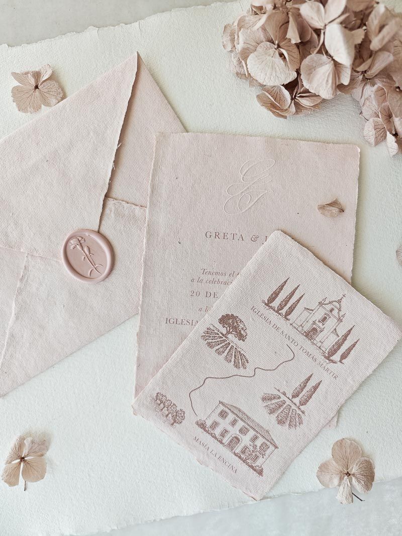 Invitación de boda 'Greta' papel artesanal nude