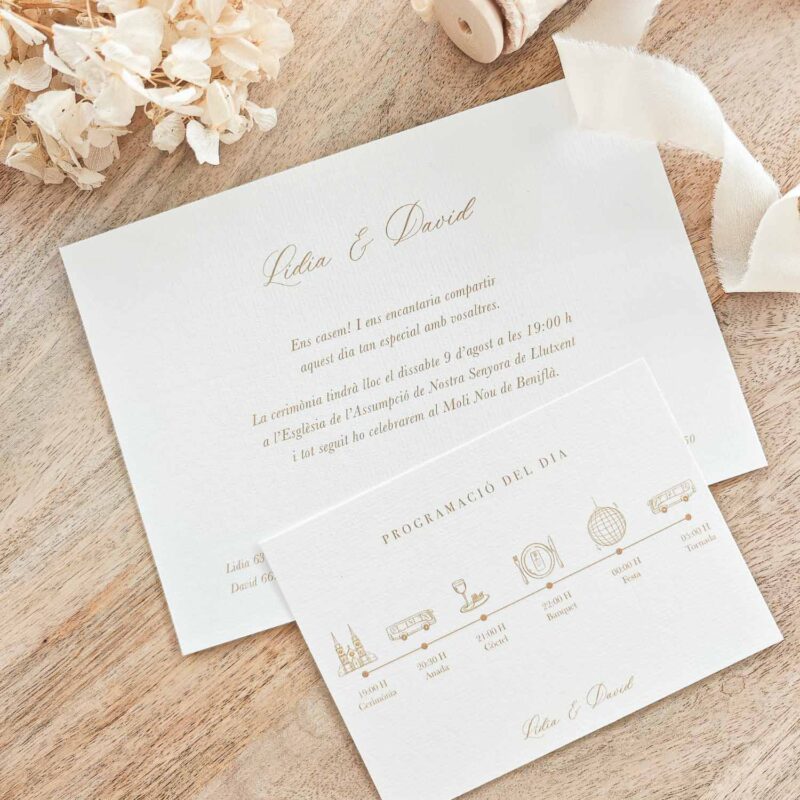 Invitación de boda impresa en papel verjurado blanco de alta calidad