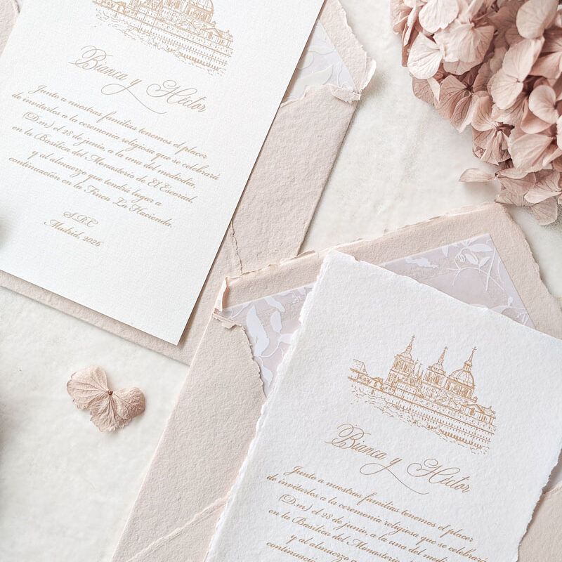 invitacion_boda_clasica_edificio_bianca_artesanal_beige