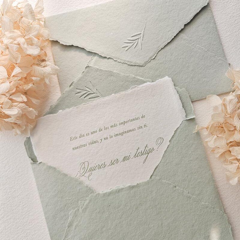 Set de tarjeta para testigo de boda con sobre artesanal verde y sello seco